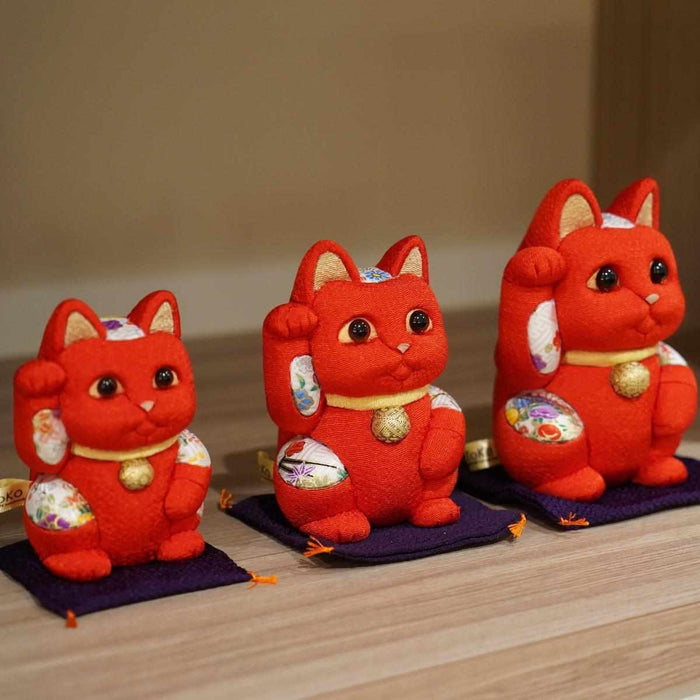 [BECKONING (LUCKY) CAT] MANEKI NEKO, FENG SHUI (RED) LIFE FORCE NO ILLNESS | EDO ART DOLLS | KAKINUMA DOLLS
