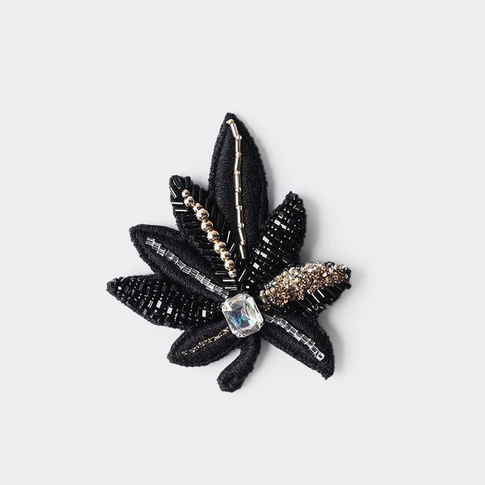 [BROOCH] TINT LEAF THREE BLACK | KYOTO YUZEN DYEING | MORPHOSPHERE