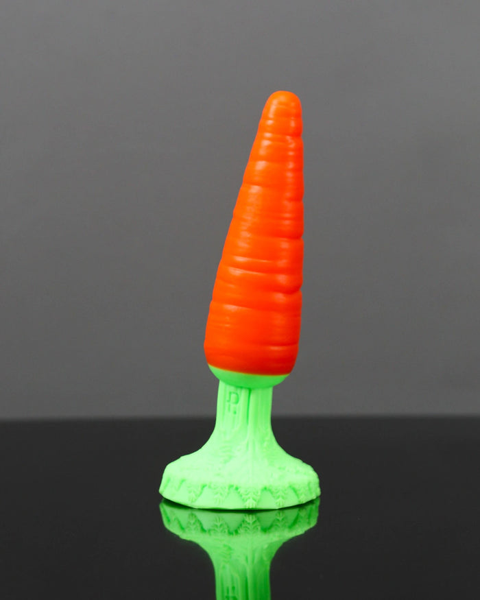 Carrot - Small, Medium