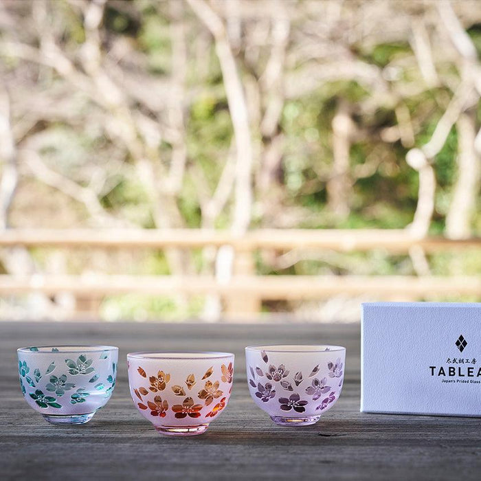 [CHOUKOKU GLASSES (CARVING) YUME GLASS] SAKURA SAKE CUP (CAPACITY80ML) | TABLEAU