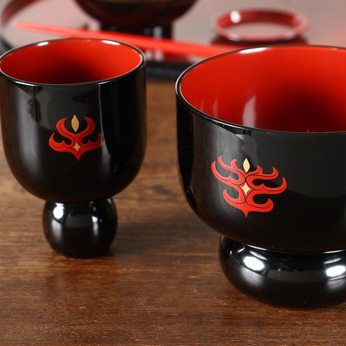 Black and red lacquerware cup and bowl set with Ainu motif | Ainu crafts, CIKARPE AKAN