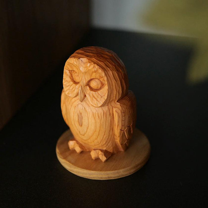 Hand-carved wooden owl figurine, Ichii Itto Bori wood carving ornament | Hida Takayama, Hiroshi Washizuka