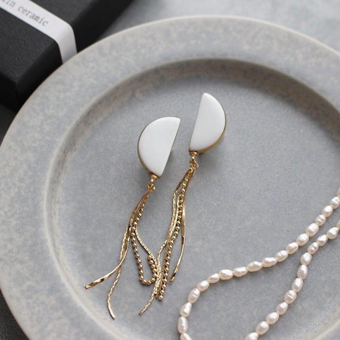 [EARRINGS] HALF-MOON | IMARI-ARITA WARES | 6.KILN
