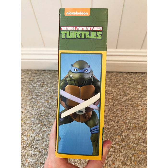 NECA TMNT Leonardo vs Shredder Target