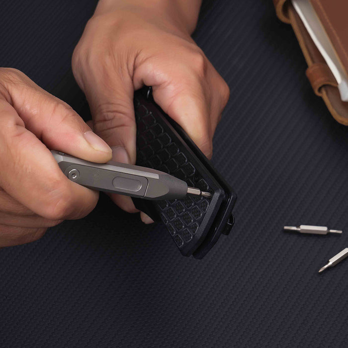 Olight Otacle D1 Titanium EDC Multi-Bit Driver