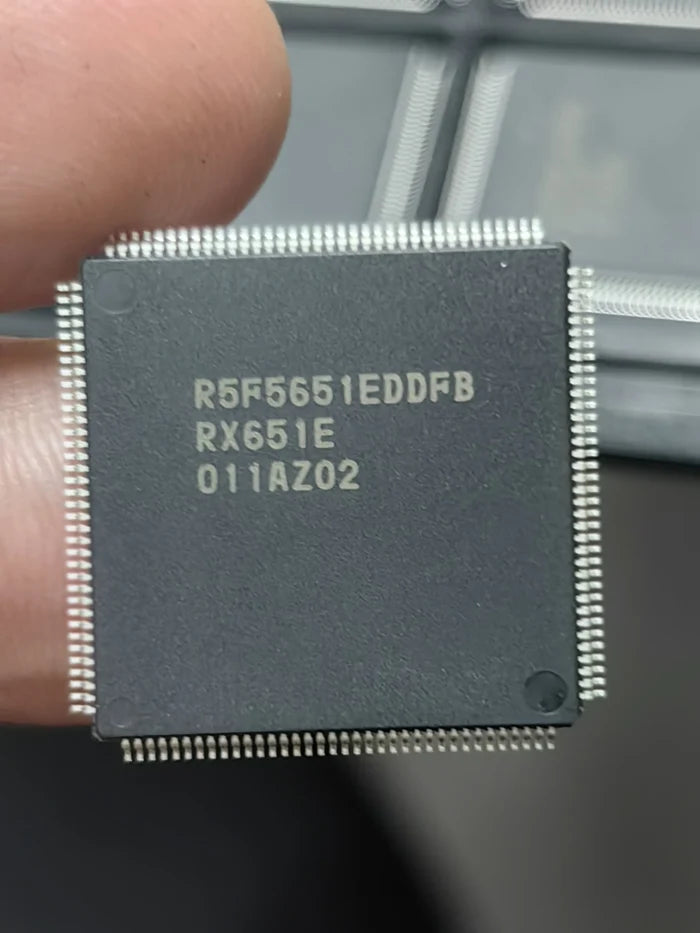 R5F5651EDDFB QFP144 IC Chip New in Stock Electronic Components