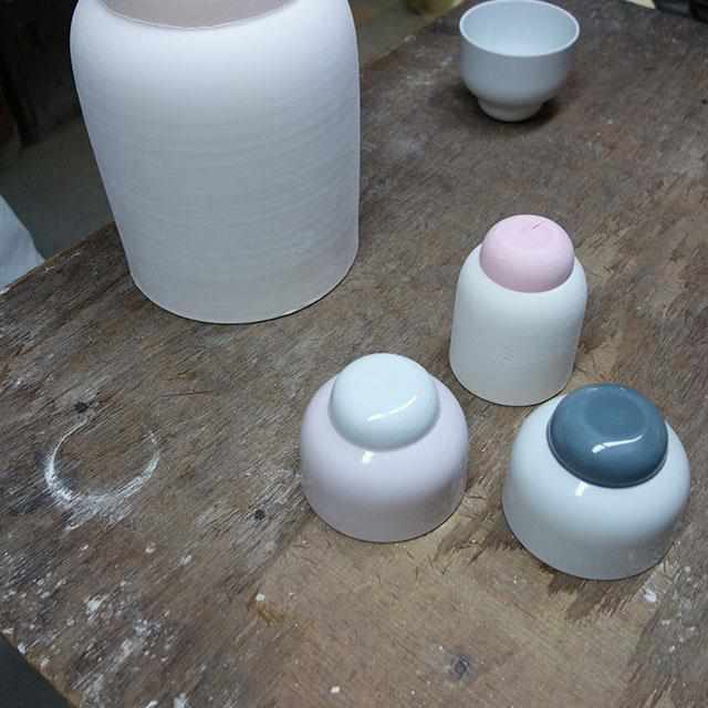 [SPICE JAR (CONTAINER)] PAULINE DELTOUR SUGAR POT (WHITE-DARK BLUE) | 2016/ | IMARI-ARITA WARES