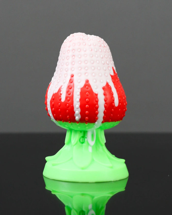 Strawberry Plug - Large, Soft Shaft/Medium Base