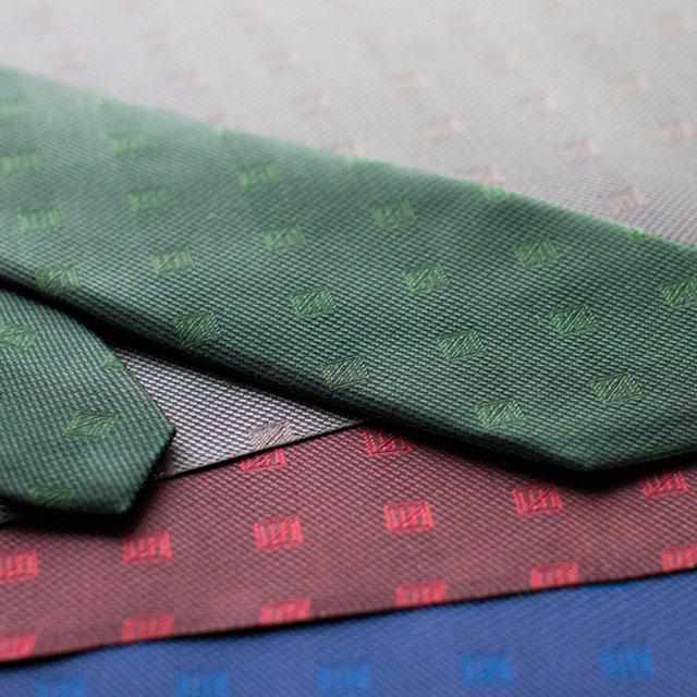 [TIE] ORIGINAL LOGO DEEP RED | JAPANESE SILK | SHAKUNONE (WITH GIFT PAPER BAG)